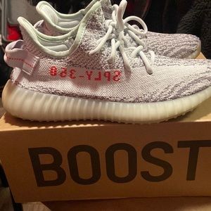 Yeezy boost 350 v2
